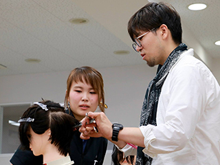人気サロン「TAYA」様の関西支社1