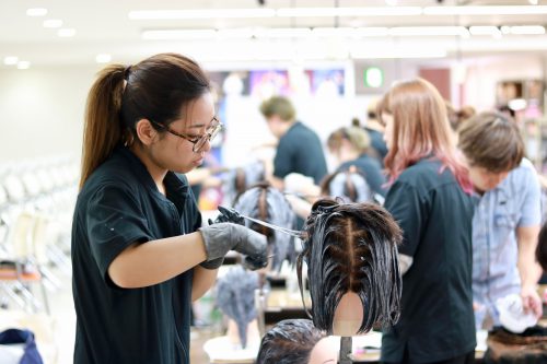 美容科 ヘアカラリスト検定講習会